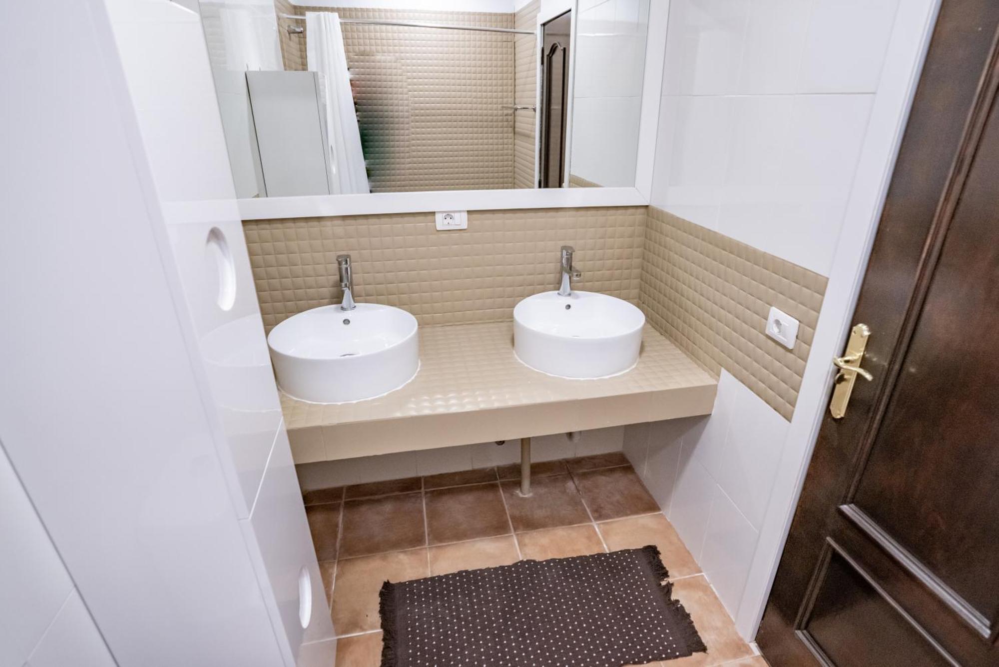 Casa Julio - Alcala Complete Coastal Retreat - Entire Apartment - 3 Min Walk From The Ocean - Shared Entrance With Host ภายนอก รูปภาพ