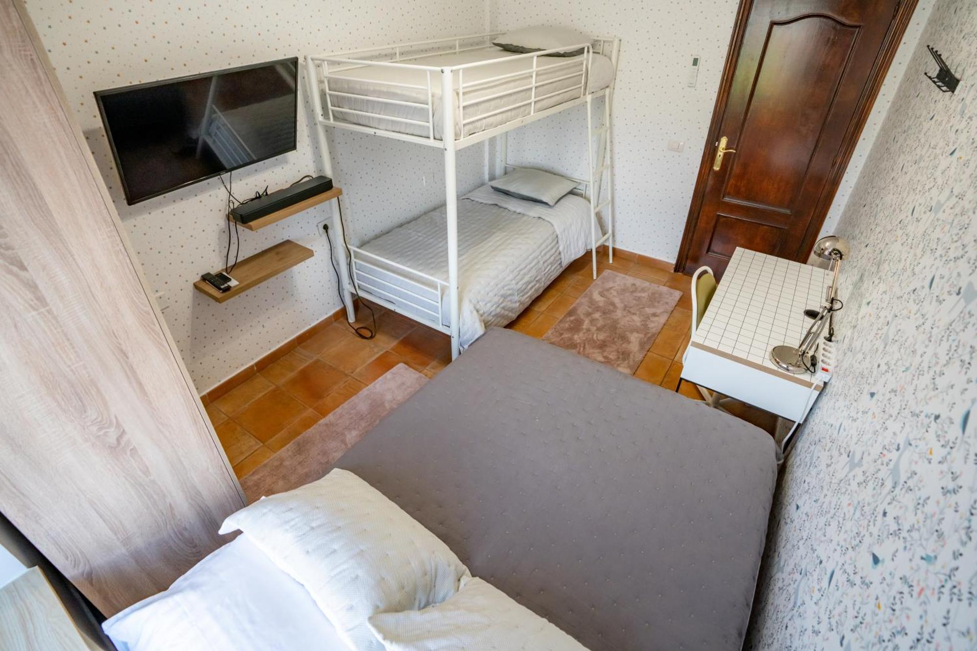 Casa Julio - Alcala Complete Coastal Retreat - Entire Apartment - 3 Min Walk From The Ocean - Shared Entrance With Host ภายนอก รูปภาพ